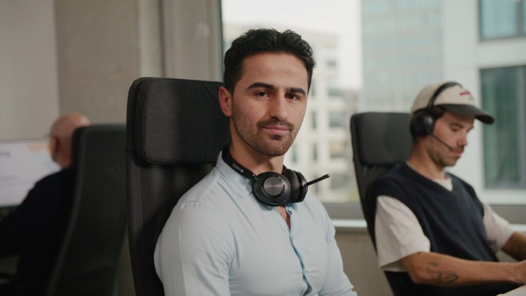 Scene from the Viona image film: participant with headset in the learning studio