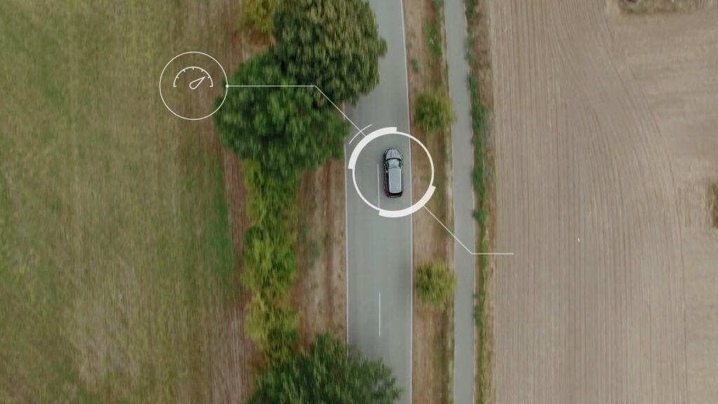 Die Telematik-Grafik über der Landstraße