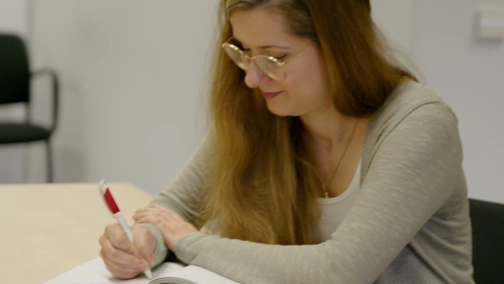 Konzentrierte Arbeit beim vzbv, Szene aus dem Employer-Branding-Film